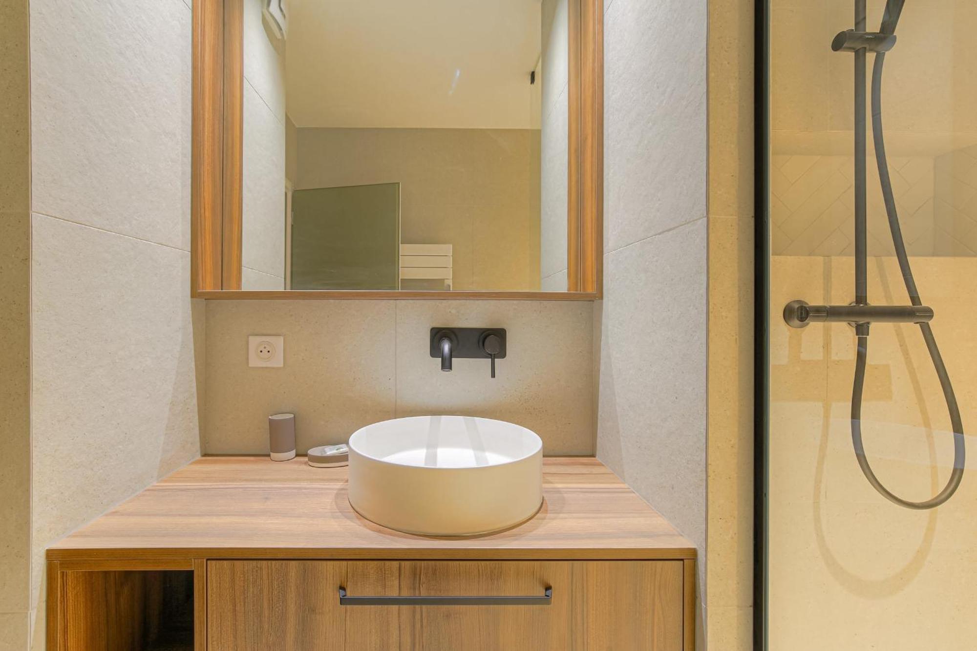 Ferienwohnung Luxe Et Design Avec Parking Gratuit Lyon Exterior foto